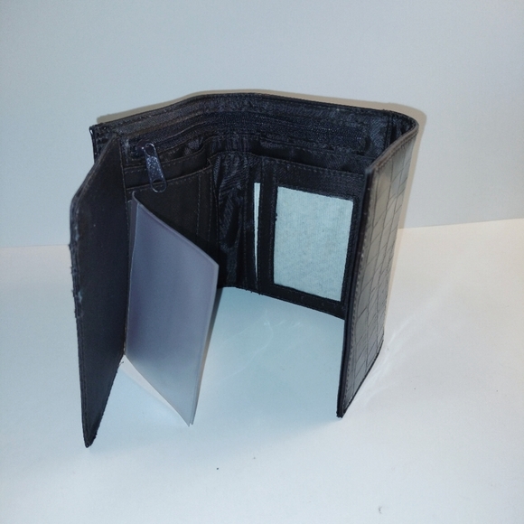 Croco Look 3-Peliece Boxed Gift Set - Picture 11 of 13